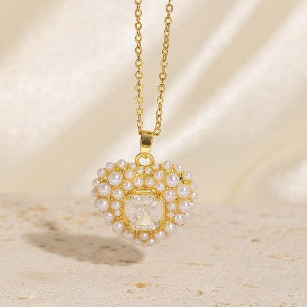 Light-luxury Vintage Micro-pave Zircon Heart Sweater Chain