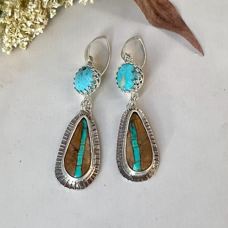 Womens Retro Elegant And Minimalist Earrings