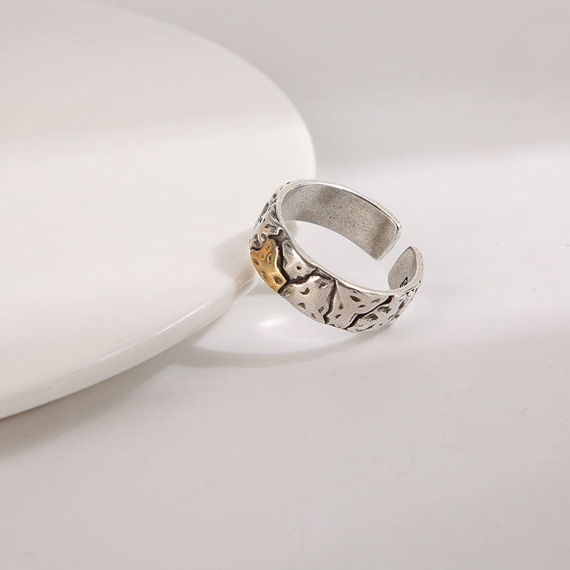 Mens Vintage Stone-Textured Ring With An Aged Cracked Finish