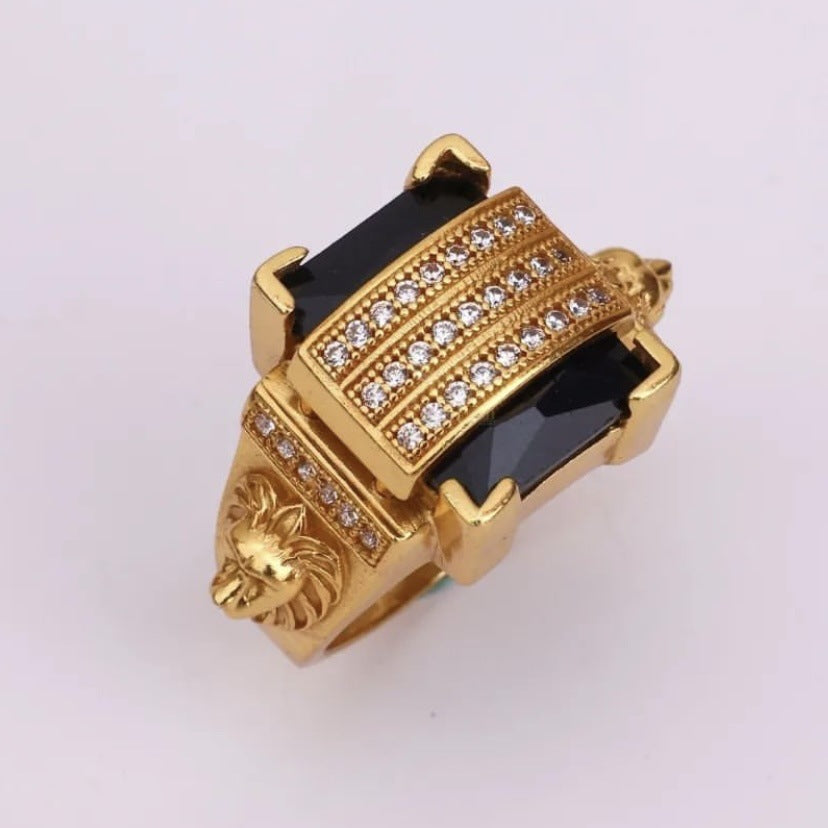 Mens Gold-plated Ring Inlaid With Black Diamonds