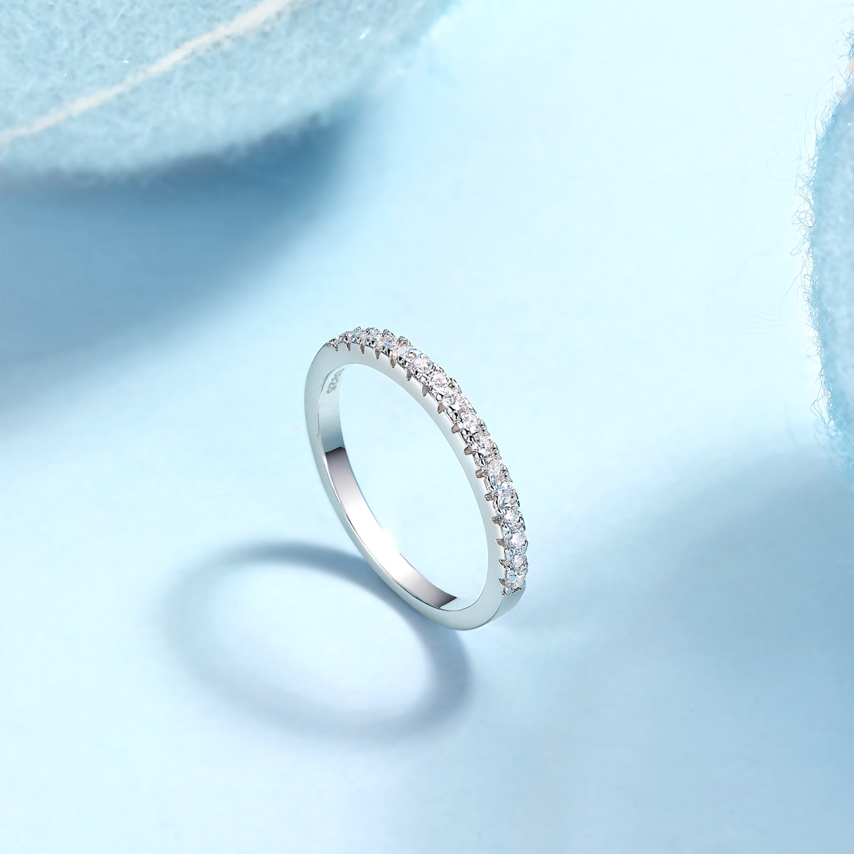 Parallel World - A Wedding Ring Set With Top-quality Moissanite S925 Silver And Platinum-plated Diamond Can Be Tested With A Diamond Pen. The Ring Is In Gold And Rose Gold