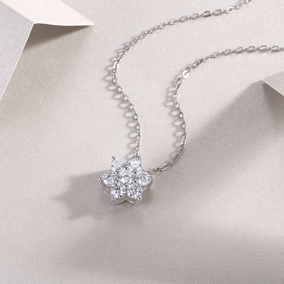 Snowflake Fluttering - A Fashionable And Light Luxury Jewelry Pendant Necklace Set With Top-quality Moissanite, S925 Silver Plated Platinum