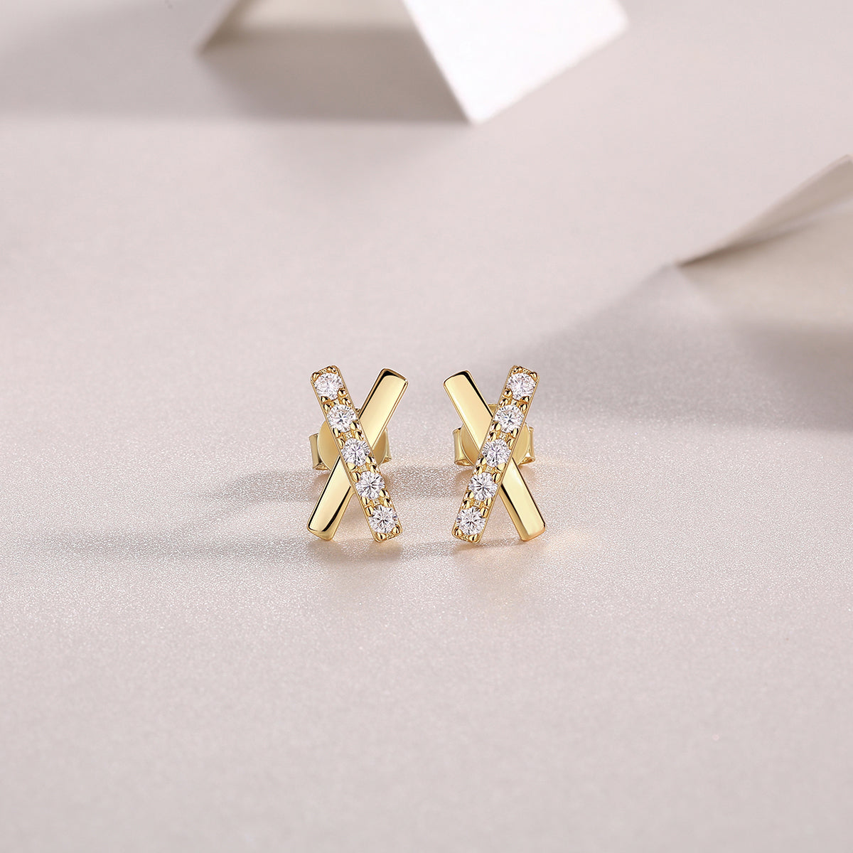Dream Road - Premium Moissanite Luxury Fashion Light Luxury Jewelry Silver Stud Earrings S925 Silver Electroplated Gold