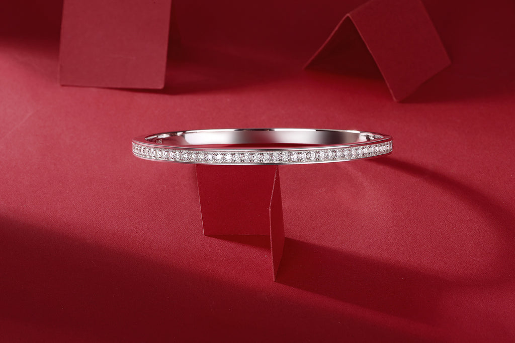 Token Of Love - A Luxurious And Fashionable Light Luxury Jewelry Silver Bracelet And Bracelet Set With Top-quality Moissanite, S925 Silver-plated Platinum