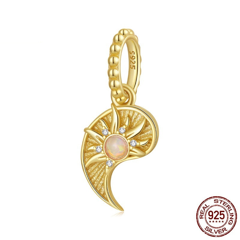 Original Eight-diagram-shaped Appetizer Sun Moon Pendant Ornaments Accessories