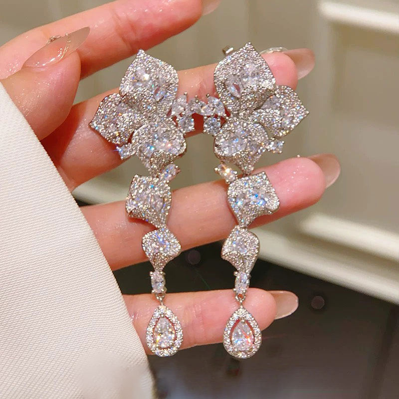 Elegant Slender Zircon Flower Earrings That Exude A Refined Sense Of Style