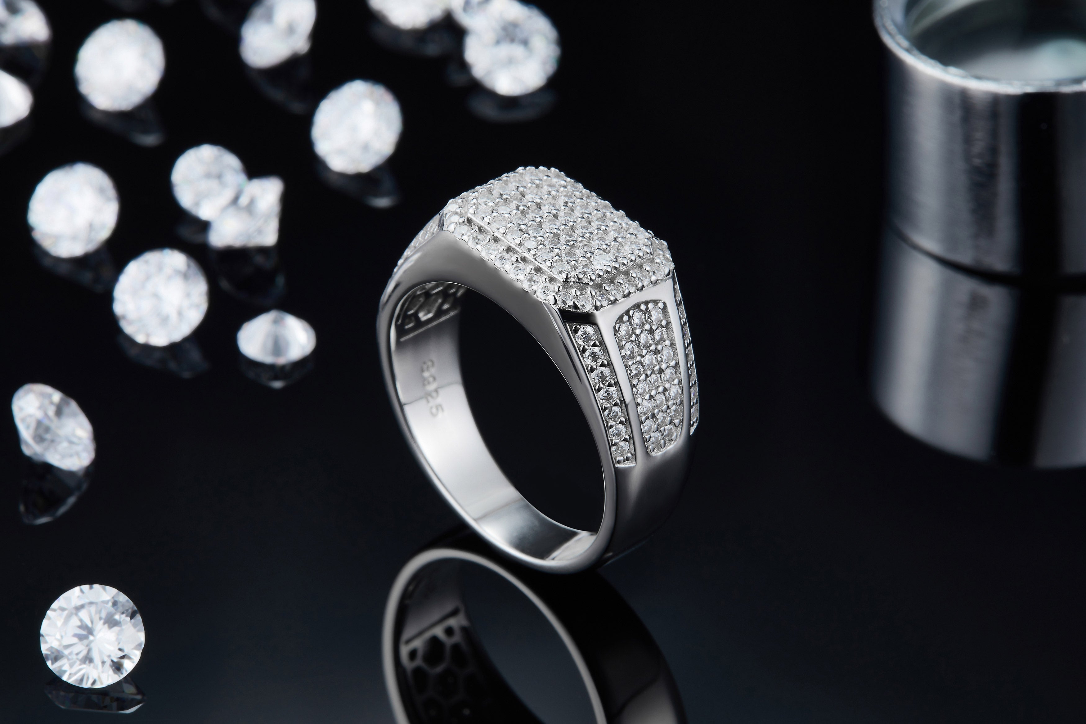 Men's Luxury And Fashionable Light Luxury Jewelry Silver Ring S925 Silver-plated Platinum Set With Top-quality Moissanite