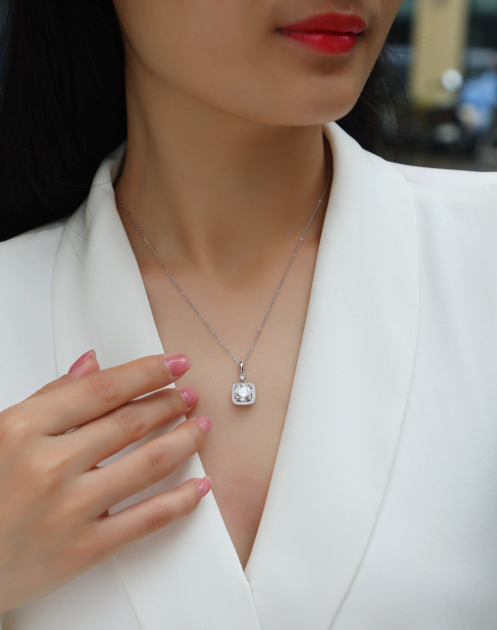 Pure And Innocent Marie - A Fashionable And Light Luxury Jewelry Pendant Necklace Set With Top-quality Moissanite, S925 Silver Plated Platinum