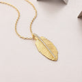 Fallen Leaves Starlight - A Fashionable And Trendy Necklace Pendant Set With Top-quality Moissanite S925 Silver And Gold-plated. It Can Be Tested With A Diamond Pen.