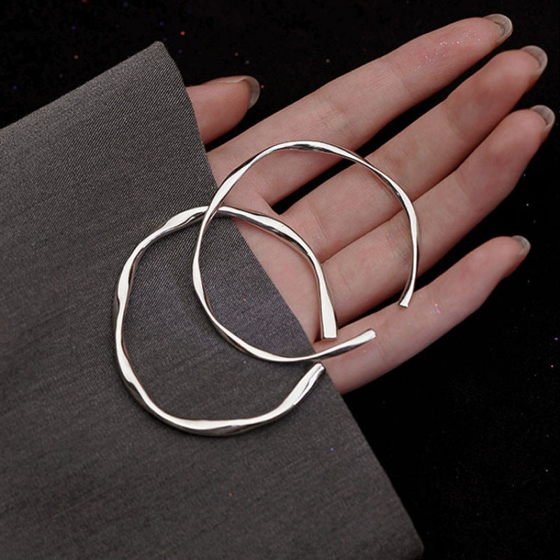 Womens Bracelet With A Niche Design-forward Aesthetic