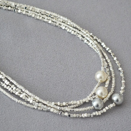 Womens Sparkling Minimalist Beaded Short Necklace