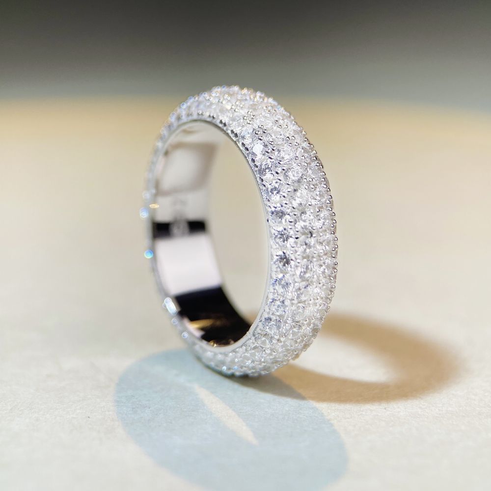 Full-diamond Women's Zircon Ring