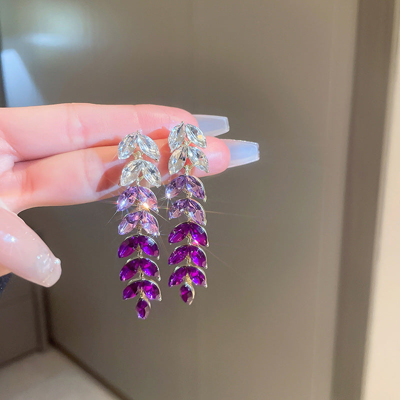 Vintage Fashion Niche Exaggerated High-end Earrings