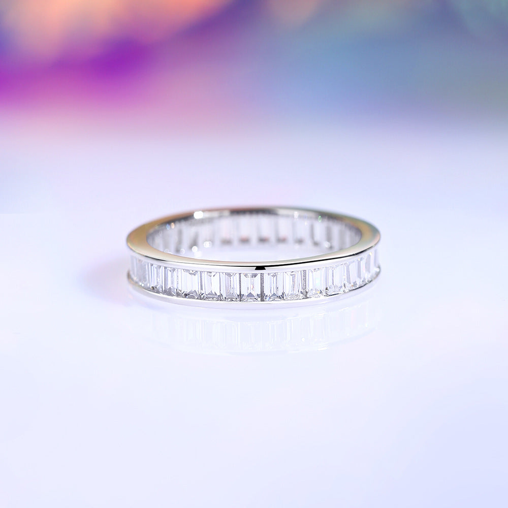 High End Minimalist Diamond Ring