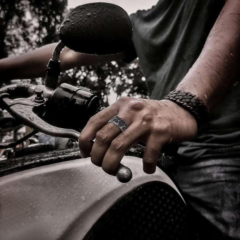 Alphabet-shaped Rock-style Titanium Steel Vintage Ring That Wont Fadecool