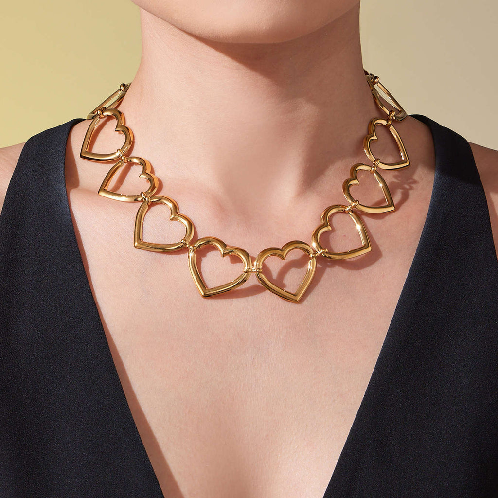 Fashionable Hollowed-Out Heart-Shape Patchwork Necklace