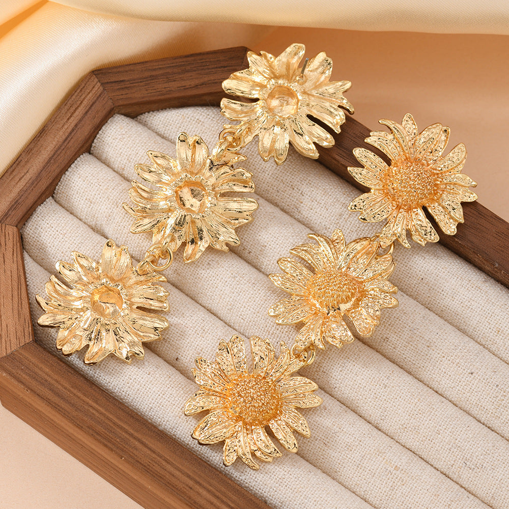 Trendy Irregular And Bold Flower Earrings From Europe And The US