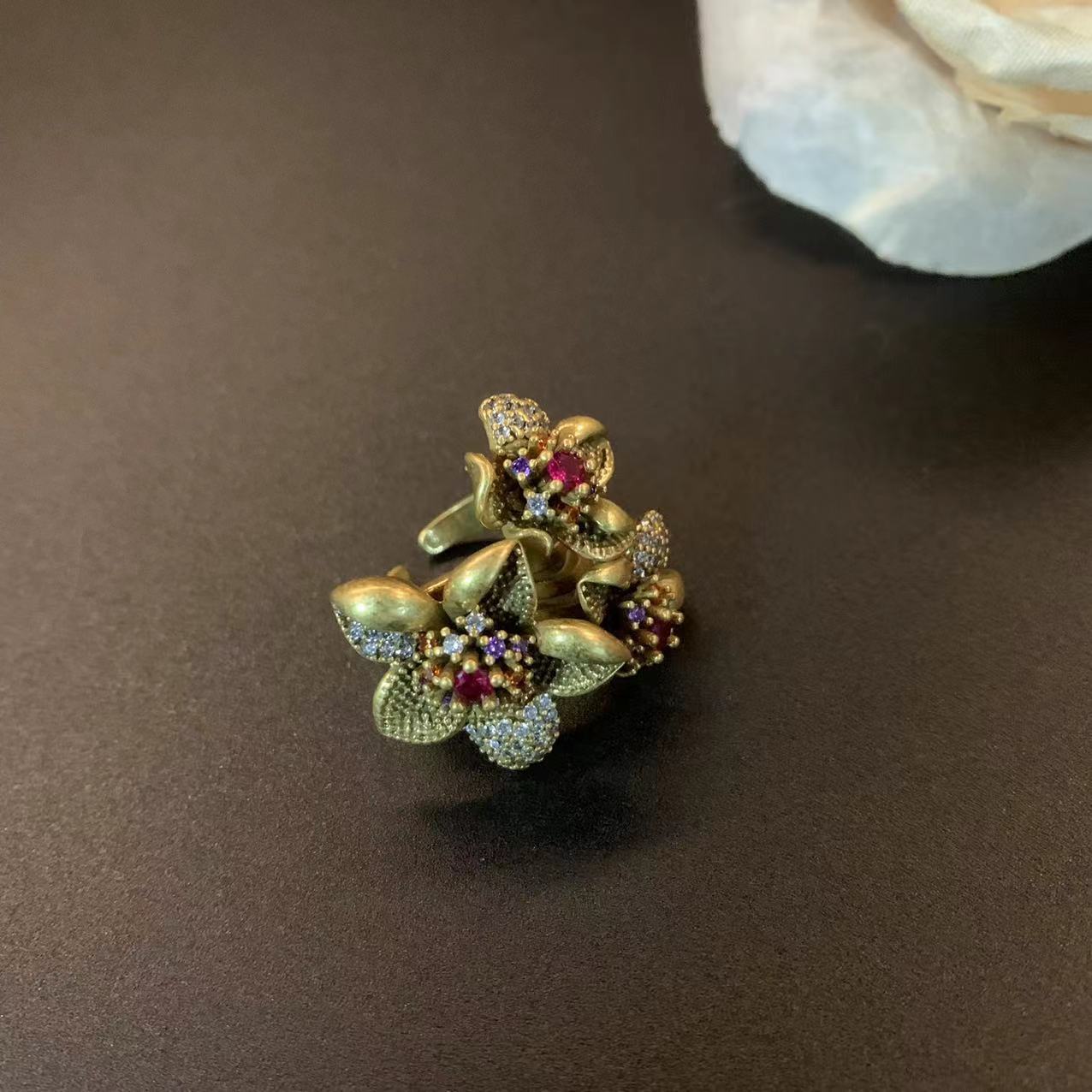 Design A High-end Ring And Earring Set