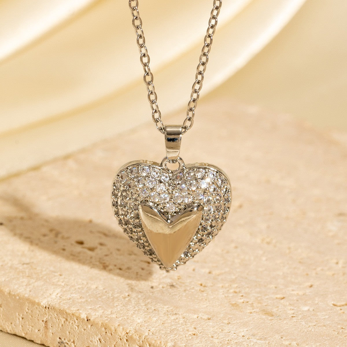 Light-luxury Vintage Micro-pave Zircon Heart Sweater Chain