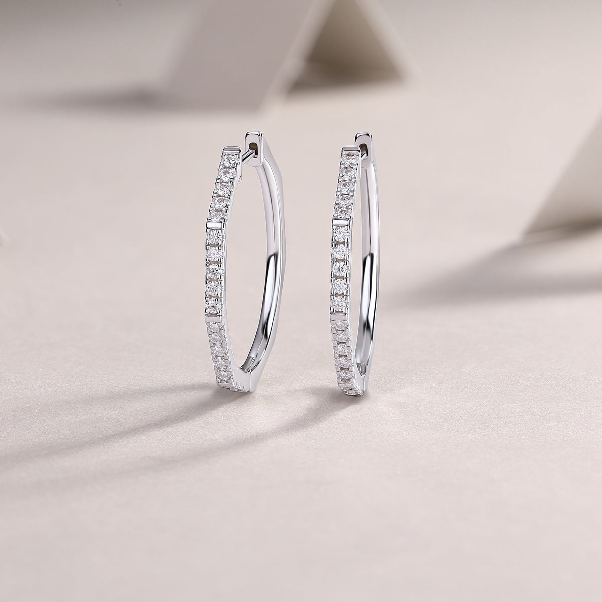 Moden Star Ring - Set With Top-quality Moissanite S925 Silver And Platinum-plated Stud Earrings, A Fashionable And Trendy Accessory That Can Be Tested With A Diamond Pen