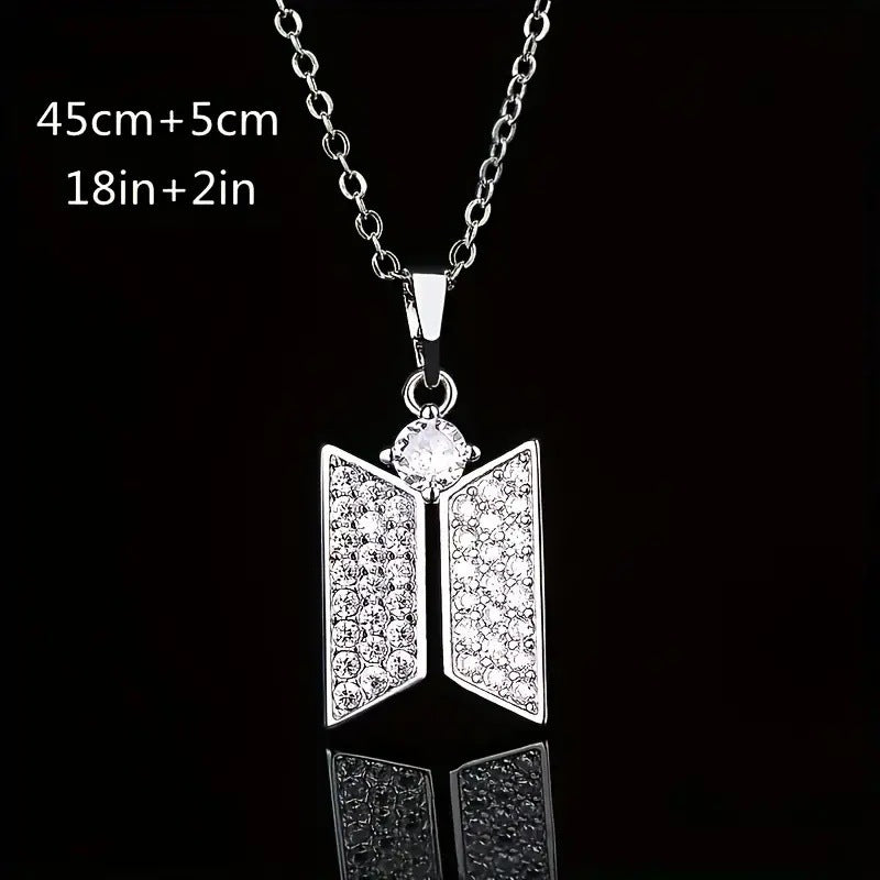 Butterfly-shaped Zircon-inlaid Trendy And Personalized Necklace Pendant Accessory