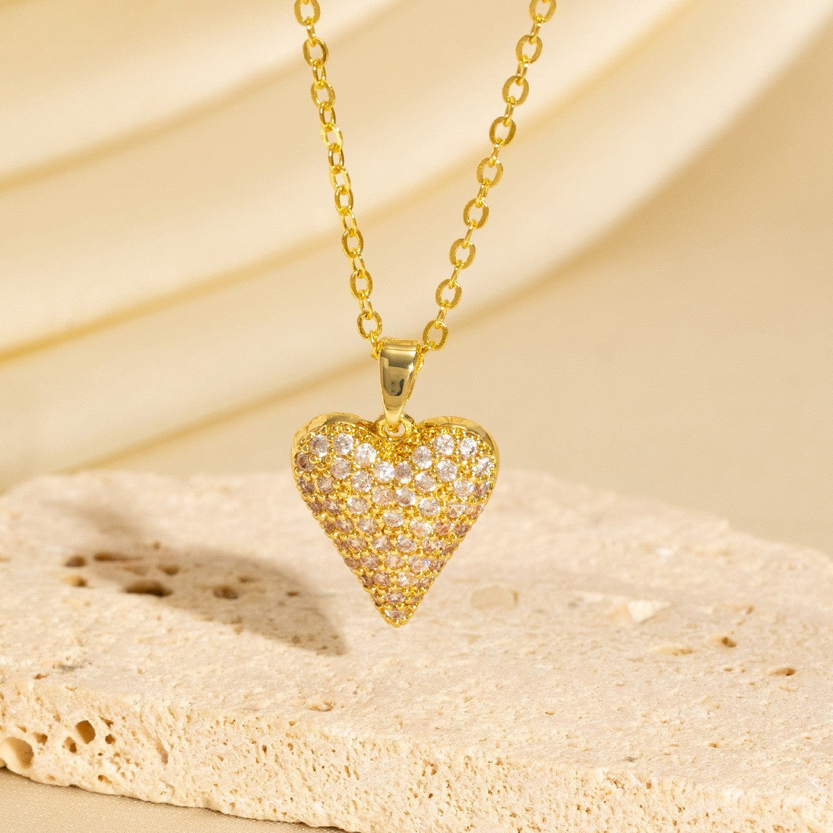 Light-luxury Vintage Micro-pave Zircon Heart Sweater Chain