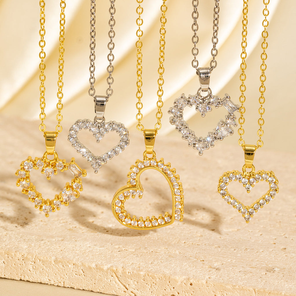High-end Hollow Diamond-studded Heart Necklace In European And American Styles