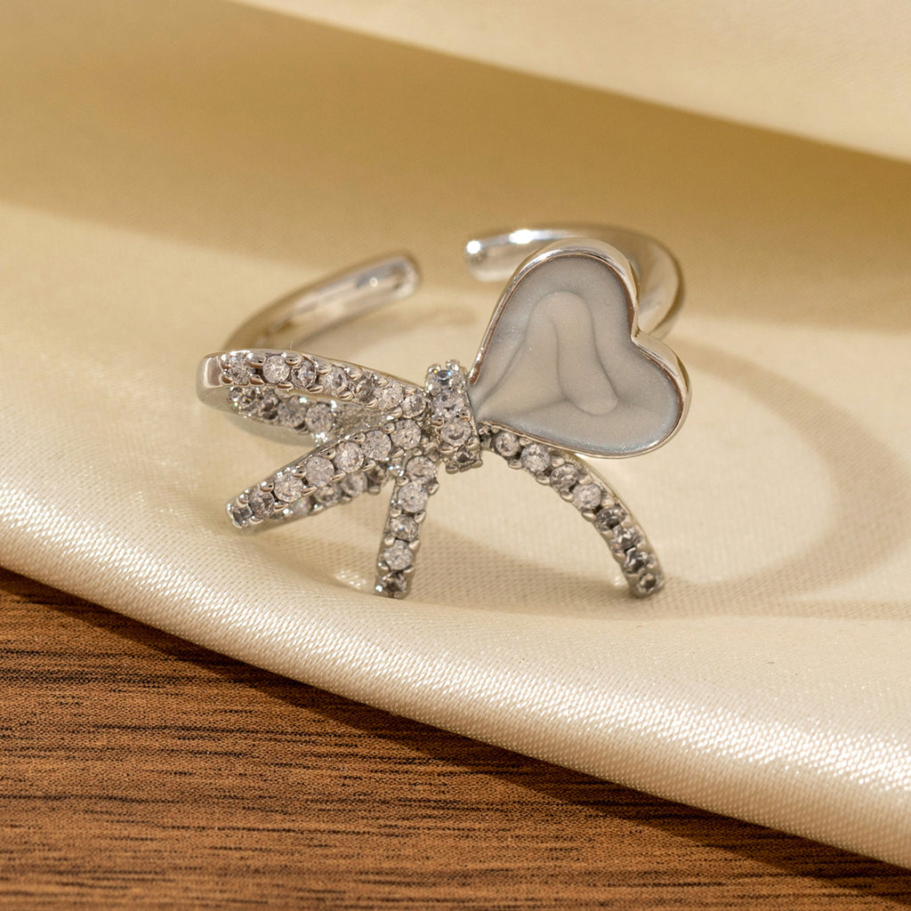 New Diamond-encrusted Bow And Heart Oil-drop Ring