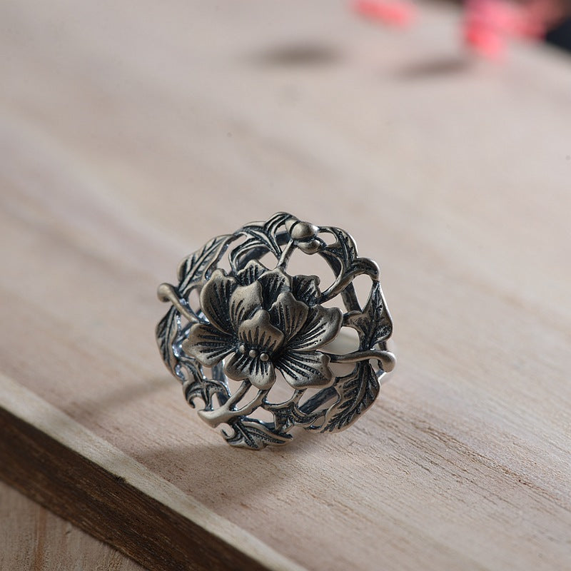 Silver Womens Ring With A Peony Design In Varying Opening Sizes