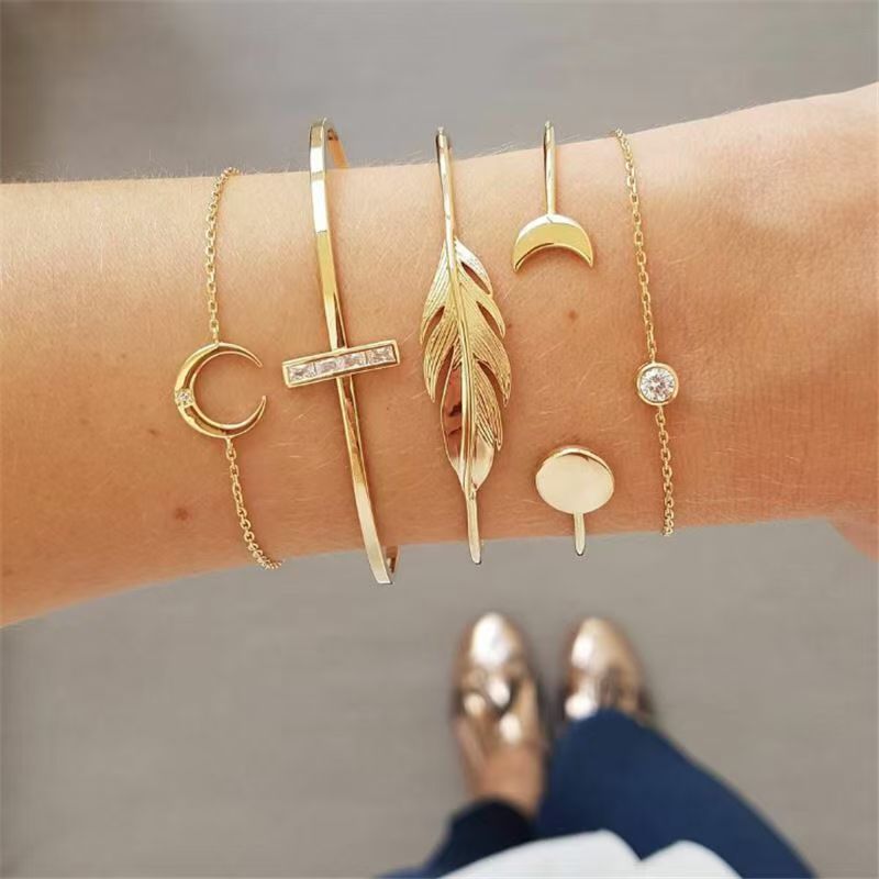 Set Of 5 Geometric Round Bracelets
