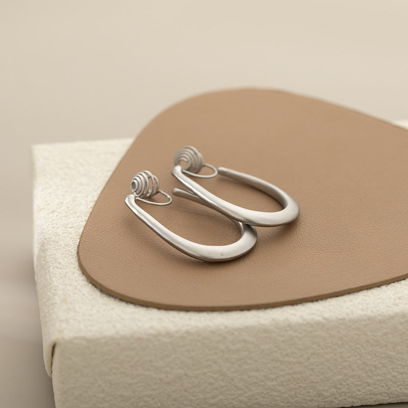 Minimalist Metal U-Shaped Earring Holder For Non-Pierced Ears A Niche Design