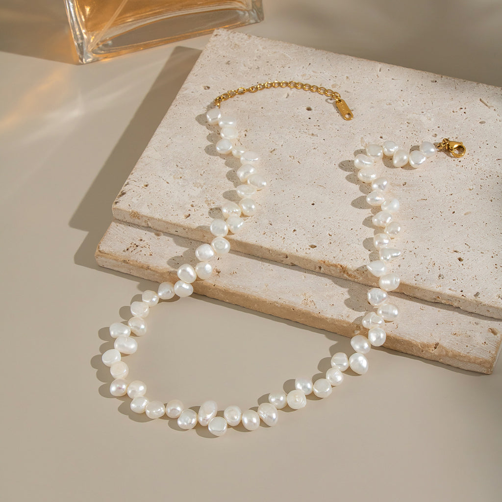 Retro Natural Baroque Freshwater Pearl Beaded Necklace