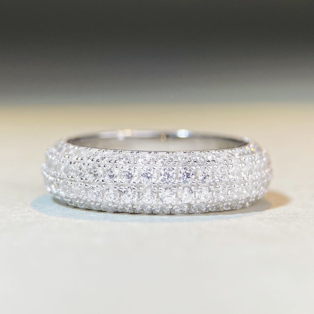 Full-diamond Women's Zircon Ring