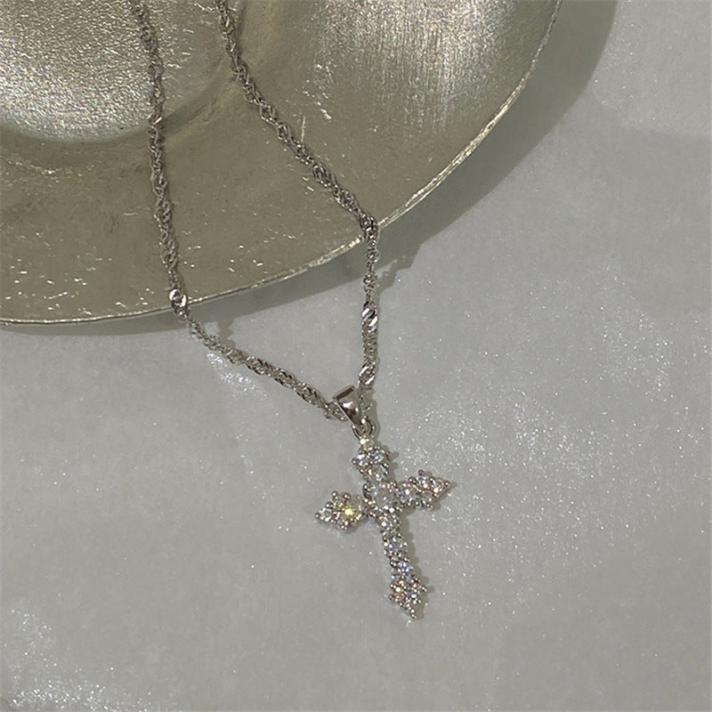 Light-luxury Cross Pendant Necklace For Womensimple And Versatile