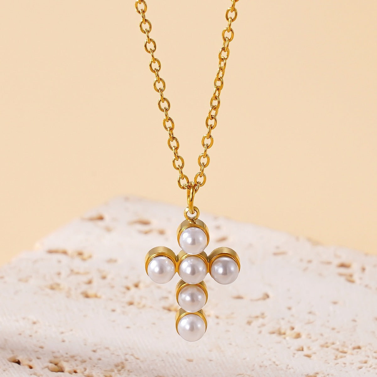 Womens Luxe Elegant Cross Pearl Necklace