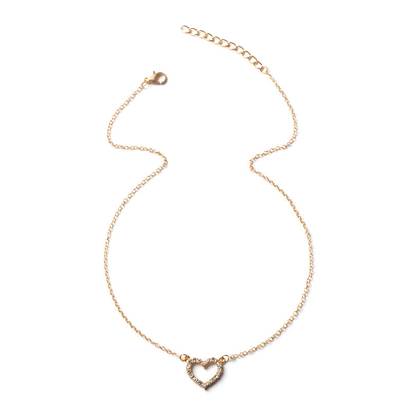 All-match Diamond-studded Clavicle Necklace In A Loving Alloy