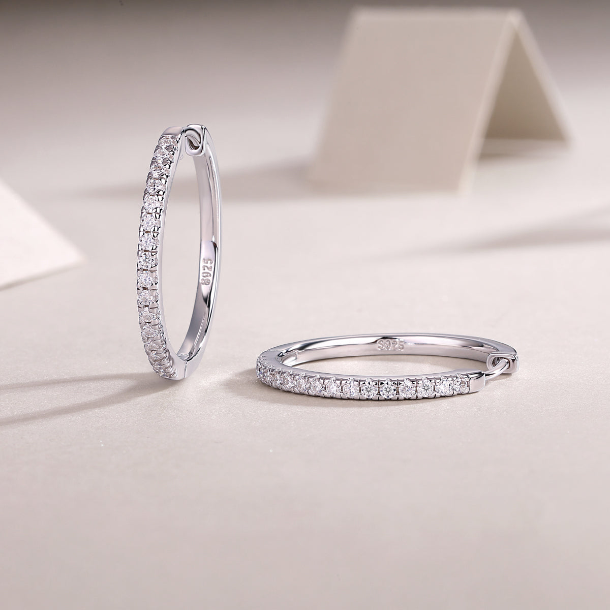 Yuedong Light - Premium Moissanite Luxury Fashion Light Luxury Jewelry Silver Stud Earrings S925 Silver Plated Platinum