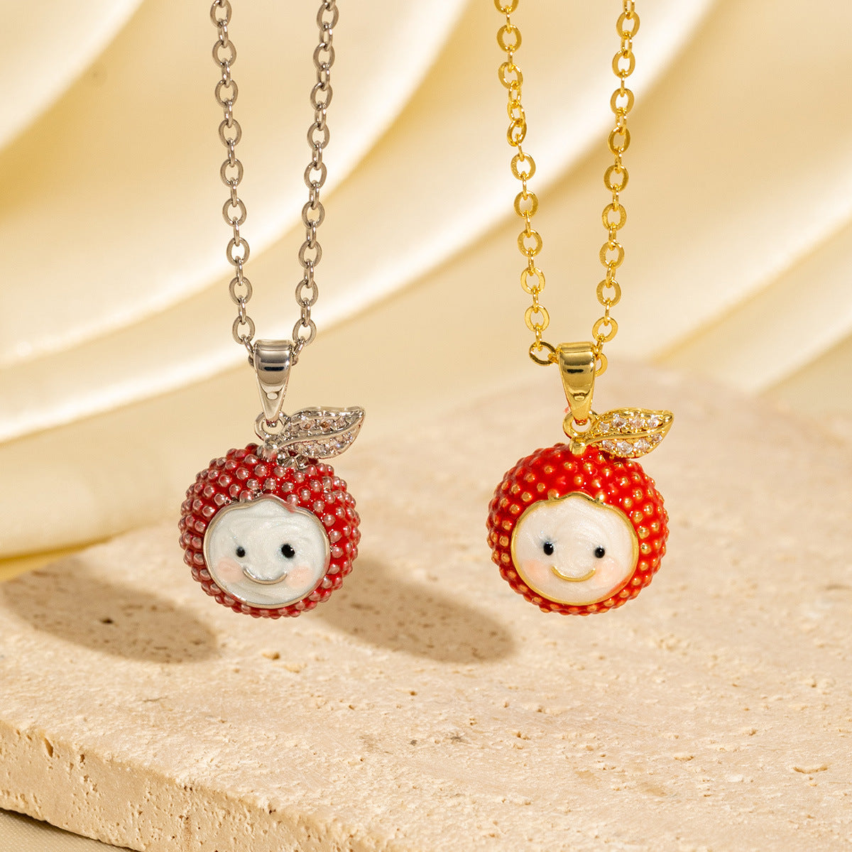 Creative Personalized Oil-drip Diamond-encrusted Lychee Necklace