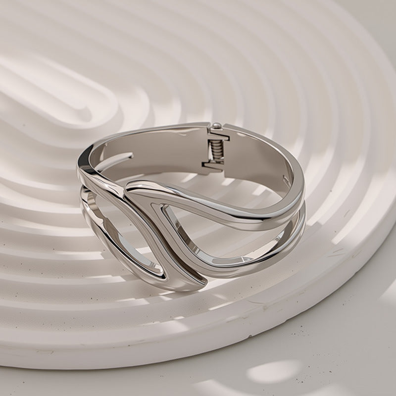 Versatile Light-luxury Punk-style Open Bangle With A Wide Design