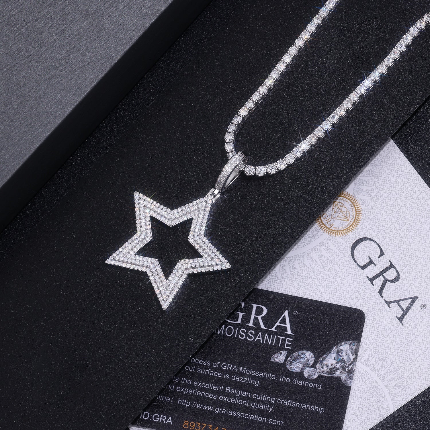 Shining Starlight - A Fashionable And Trendy Necklace Pendant Set With Top-quality Moissanite S925 Silver And Platinum Plating Can Be Tested With A Diamond Pen