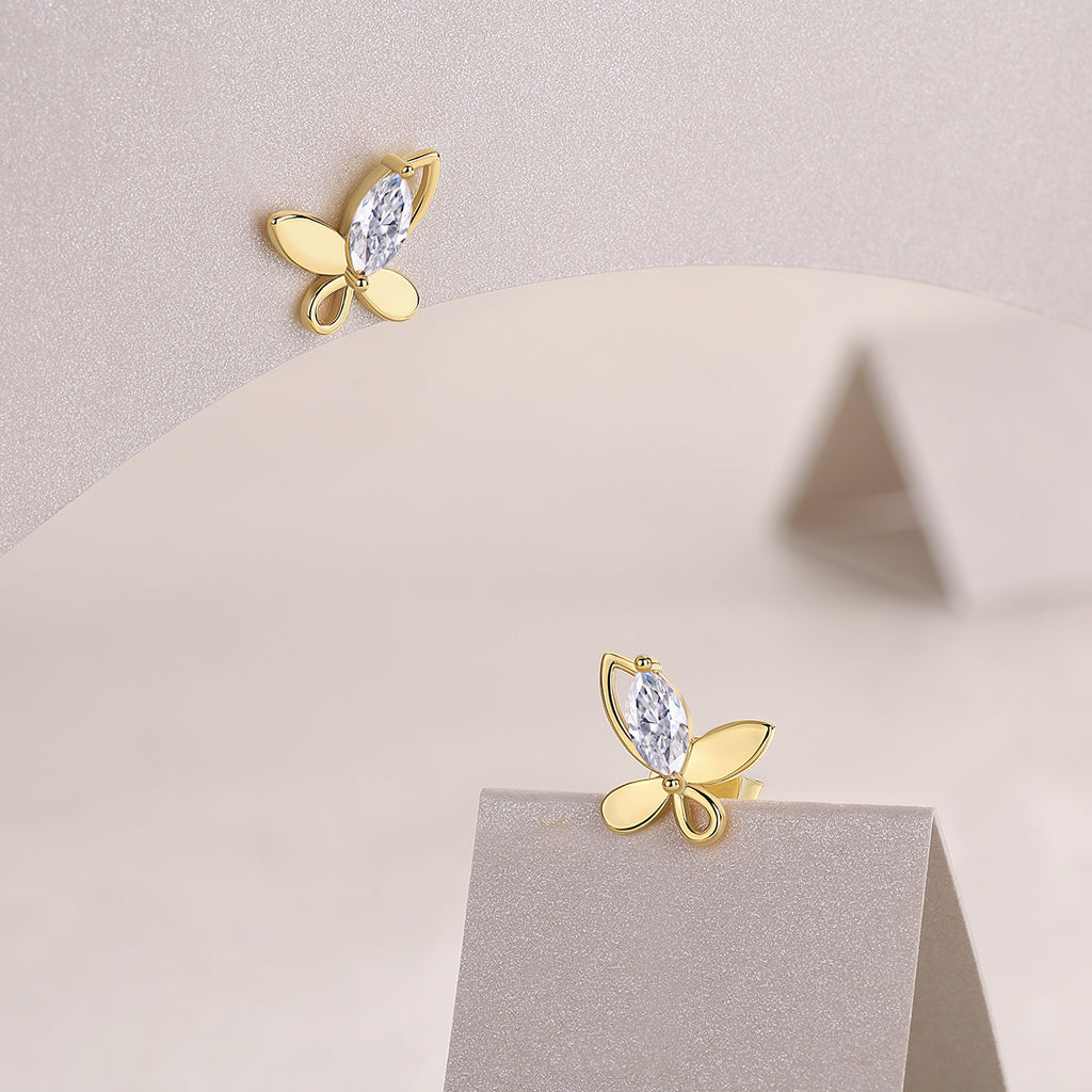 Chasing Dreams Four-Leaf Clover - Luxurious And Fashionable Light Luxury Jewelry Stud Earrings Set With Top-quality Moissanite, S925 Silver Electroplated Gold