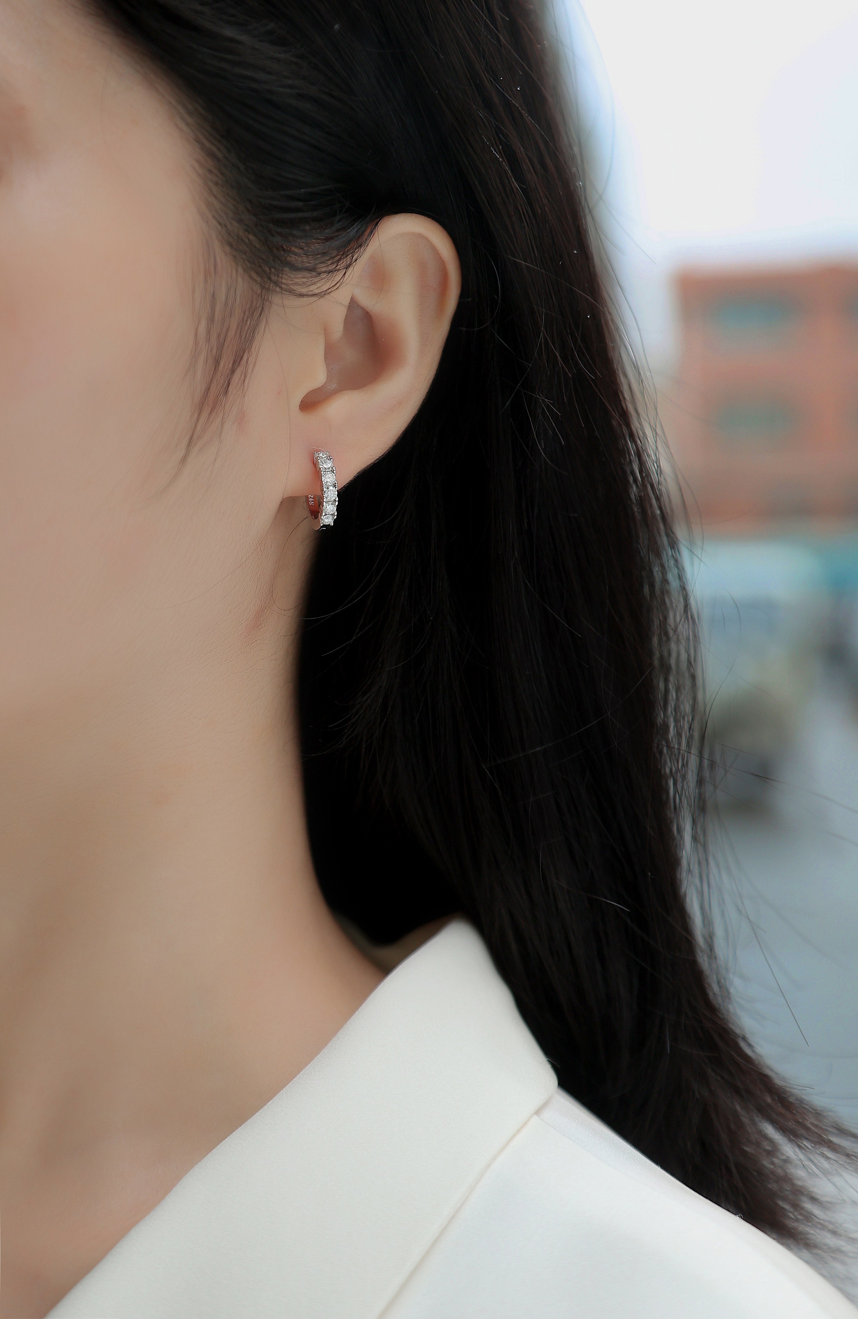 Pursuit - Top-quality Moissanite S925 Silver And Platinum-plated Stud Earrings, A Fashionable And Trendy Accessory, Can Be Tested With A Diamond Pen
