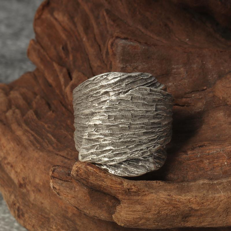 Retro Distressed Leaf Adjustable Open Ring