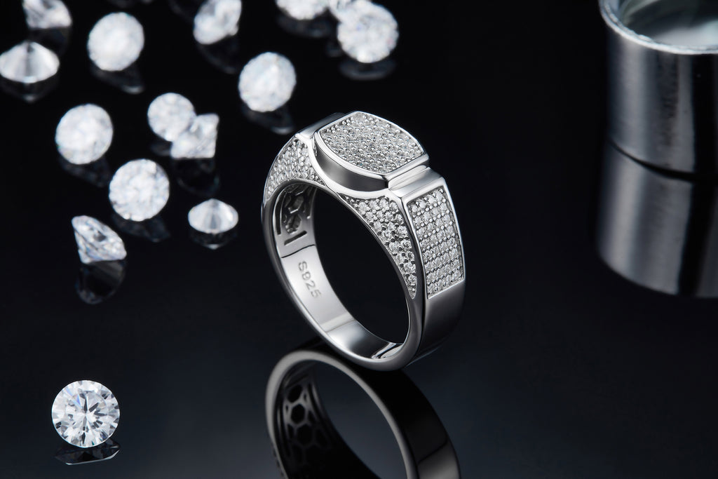 Men's Luxury And Fashionable Light Luxury Jewelry Silver Ring S925 Silver-plated Platinum Set With Top-quality Moissanite