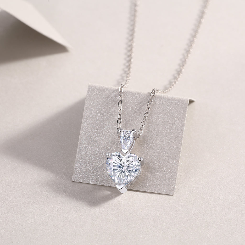 The Beloved Of The Heart - A Fashionable And Light Luxury Jewelry Pendant Necklace Set With Top-quality Moissanite, S925 Silver Plated Platinum