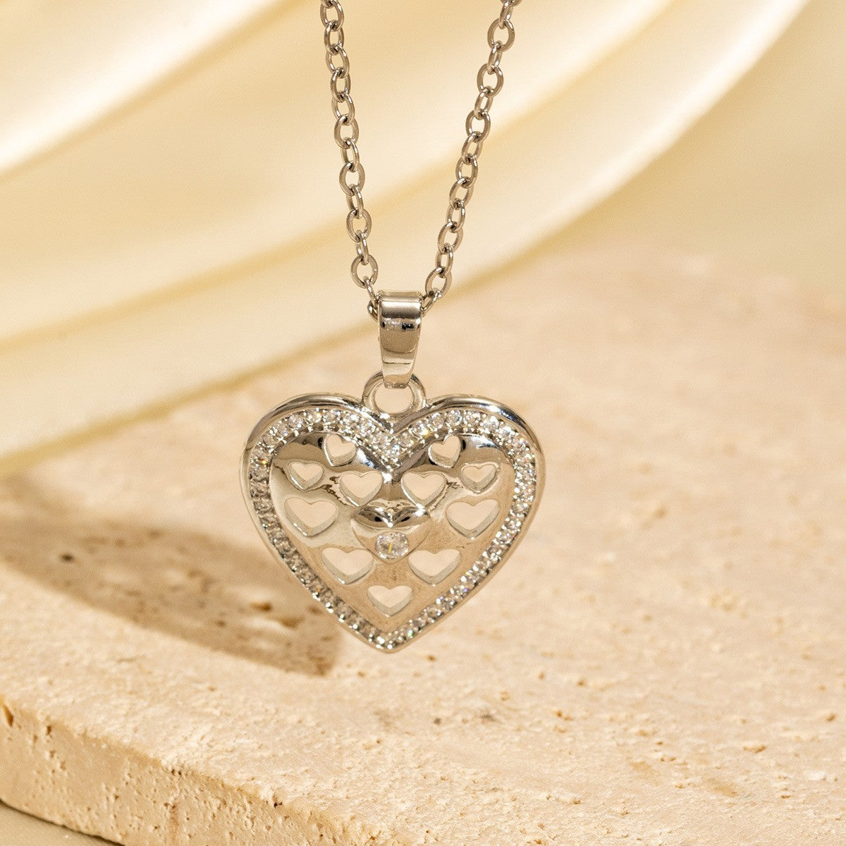 Light-luxury Vintage Micro-pave Zircon Heart Sweater Chain