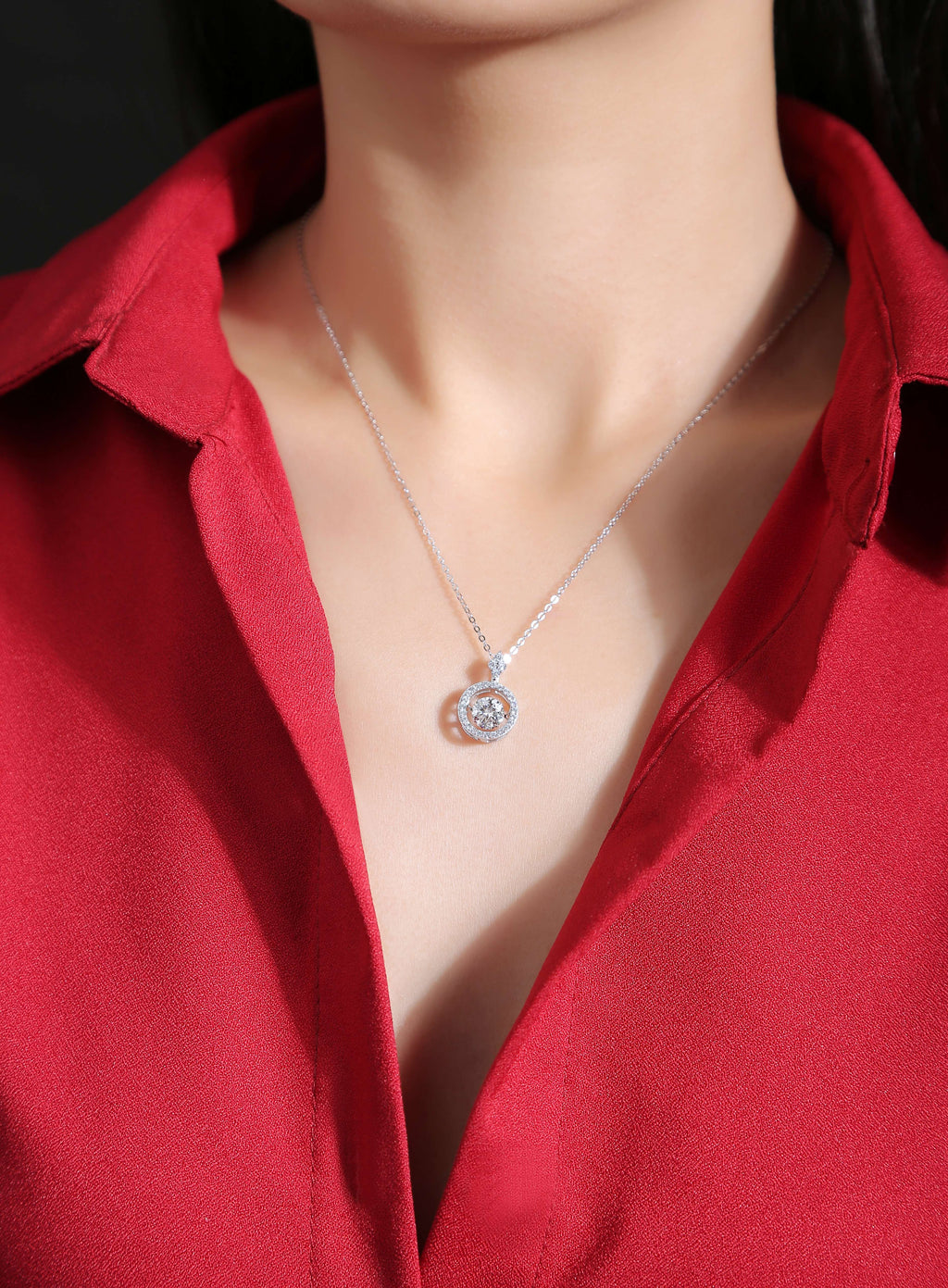 Touch - A Fashionable And Trendy Necklace Pendant Set With 1-carat Top-quality Moissanite S925 In Silver And Platinum Plating Can Be Tested With A Diamond Pen