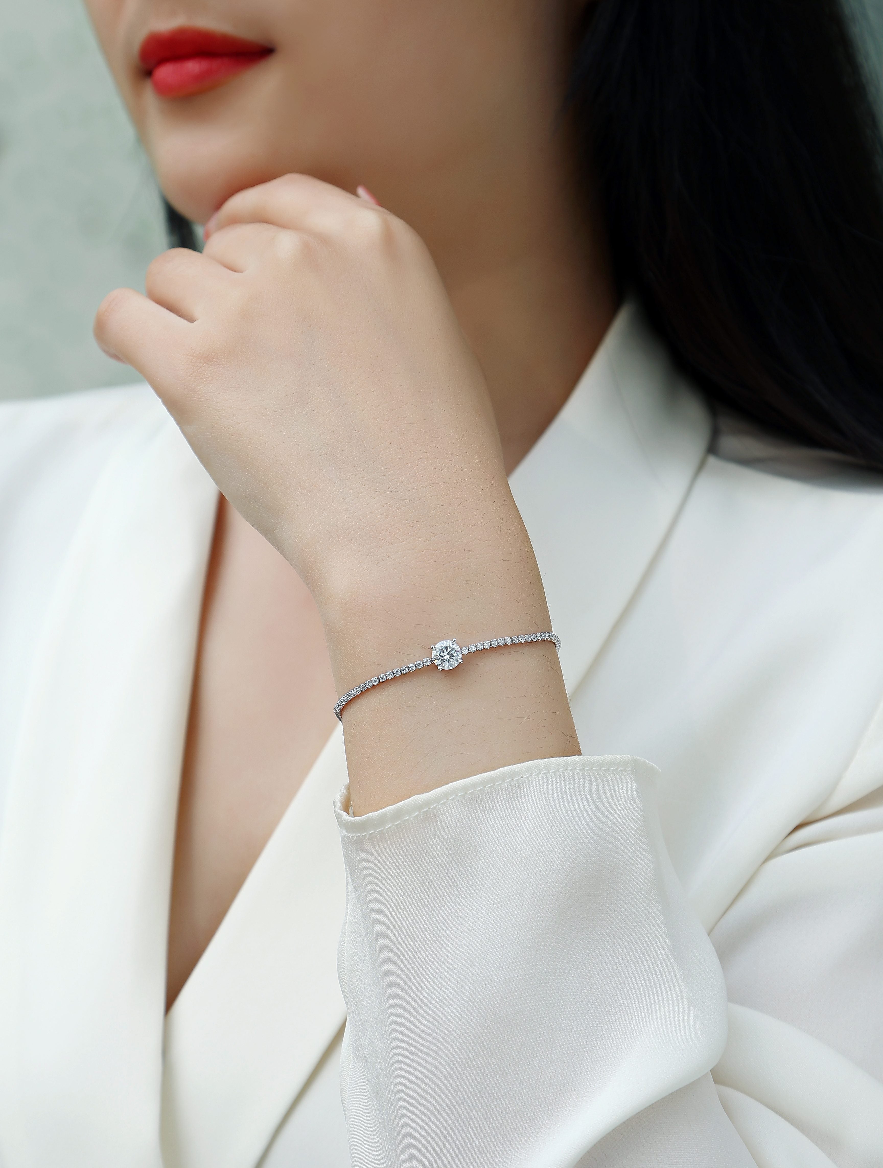 Dawn Dew - Top-quality Moissanite Fashionable Light Luxury Jewelry Silver Bracelet S925 Silver-plated Platinum