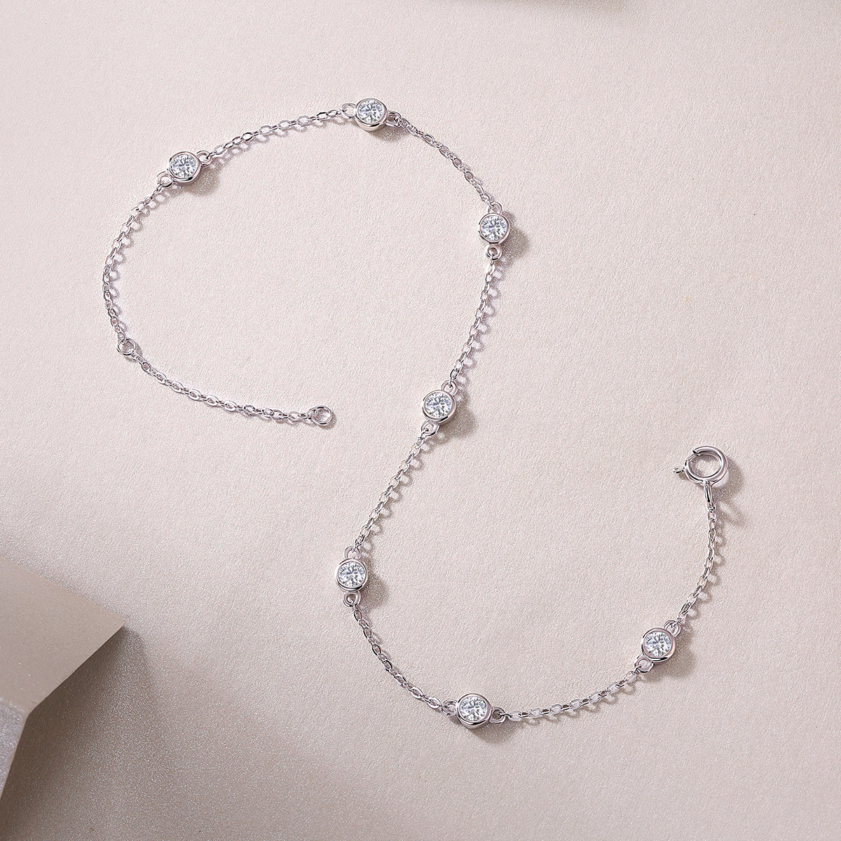 Dynamic Bubble - A Fashionable And Light Luxury Jewelry Silver Bracelet And Bracelet Set With Top-quality Moissanite, S925 Silver Electroplated Platinum