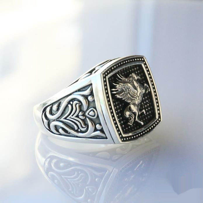 Retro Horse Ring Simple And Versatile